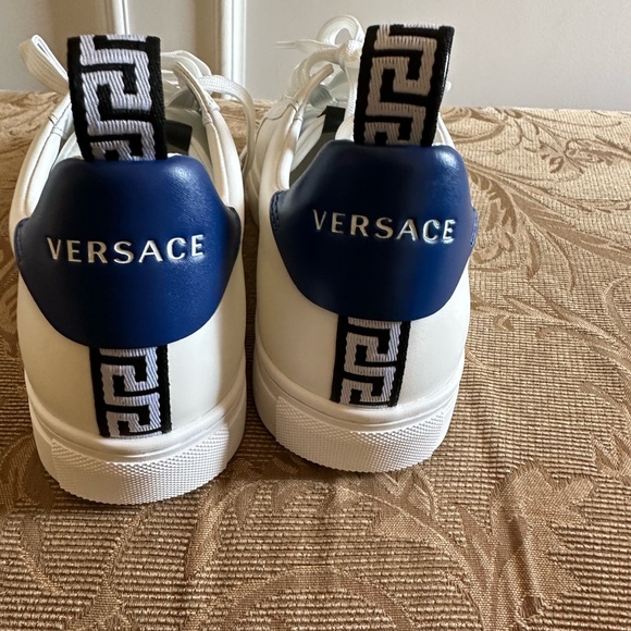 Versace brand new authentic white for men size 41 - Picture 3 of 5